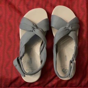 Ladies “Cloudstepper by Clark’s” Sandala
